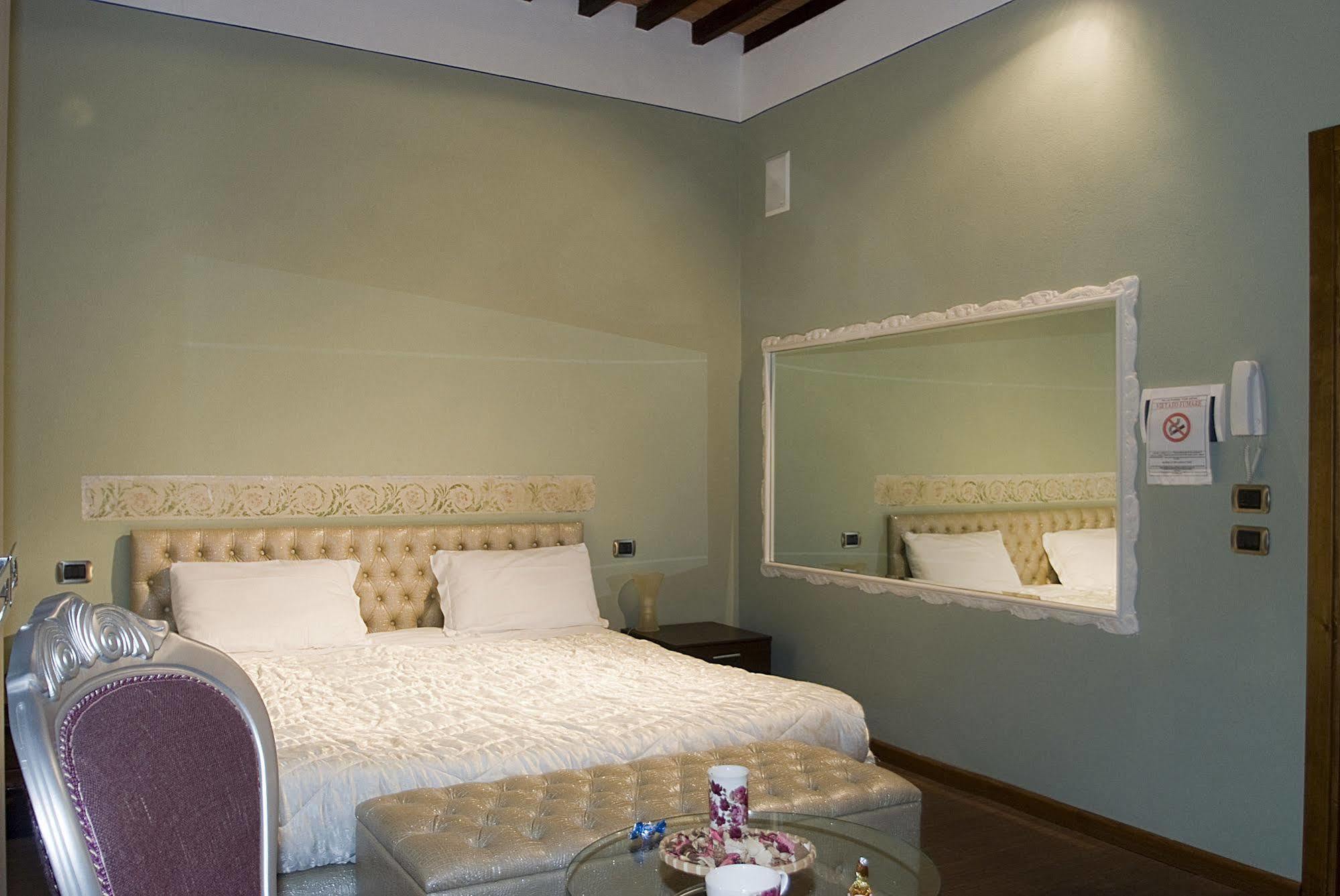 Vicolo Dell'Oste Hotel มอนติปุลเชียโน ภายนอก รูปภาพ